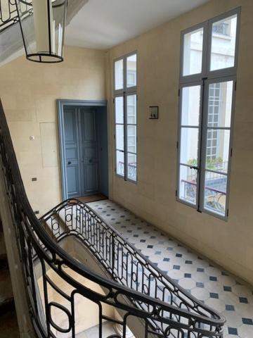 Apartment Place Des Vosges Paris